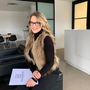 Meet your Posher, Sheri